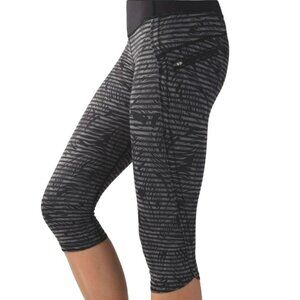 Lululemon Run Top Crop Legging Black Gray Striped Women Size 6 Soft Athleisure